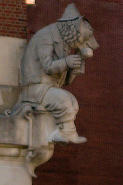 17_Fox_Exterior