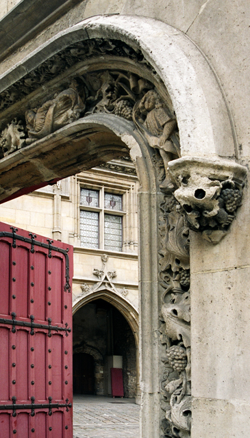 P2-28-cluny