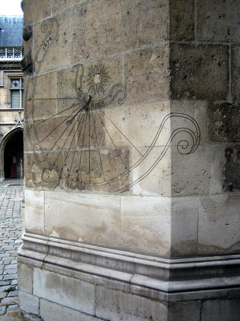 P2-32-cluny